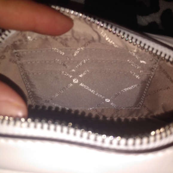 Gorgeous NWT ~ MK Belt Bag - Picture 8 of 16